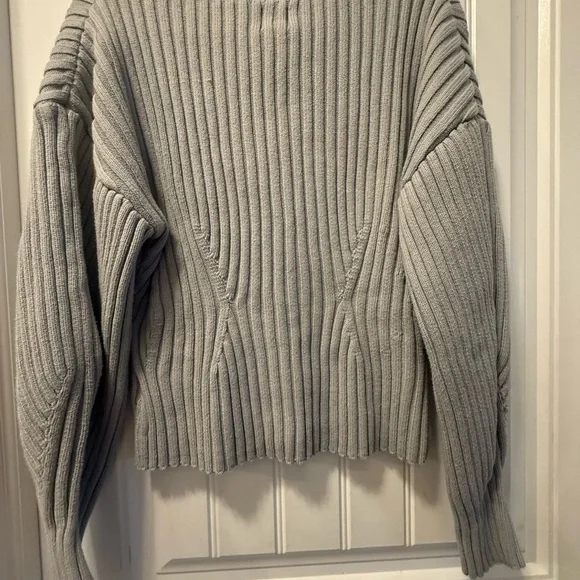 H&M Light Gray Cropped Ribbed Cardigan - Picture 4 of 4